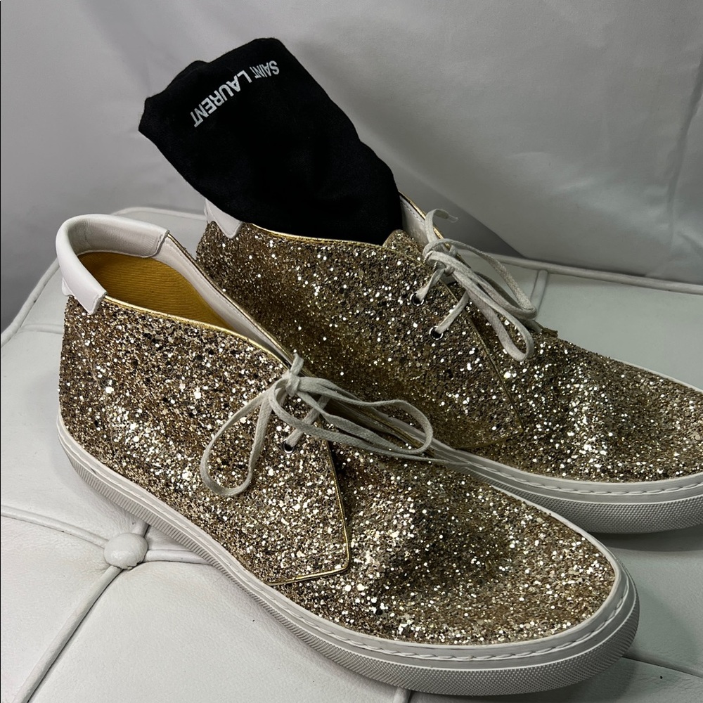 Saint Laurent Glitter Chukka Boots in Gold